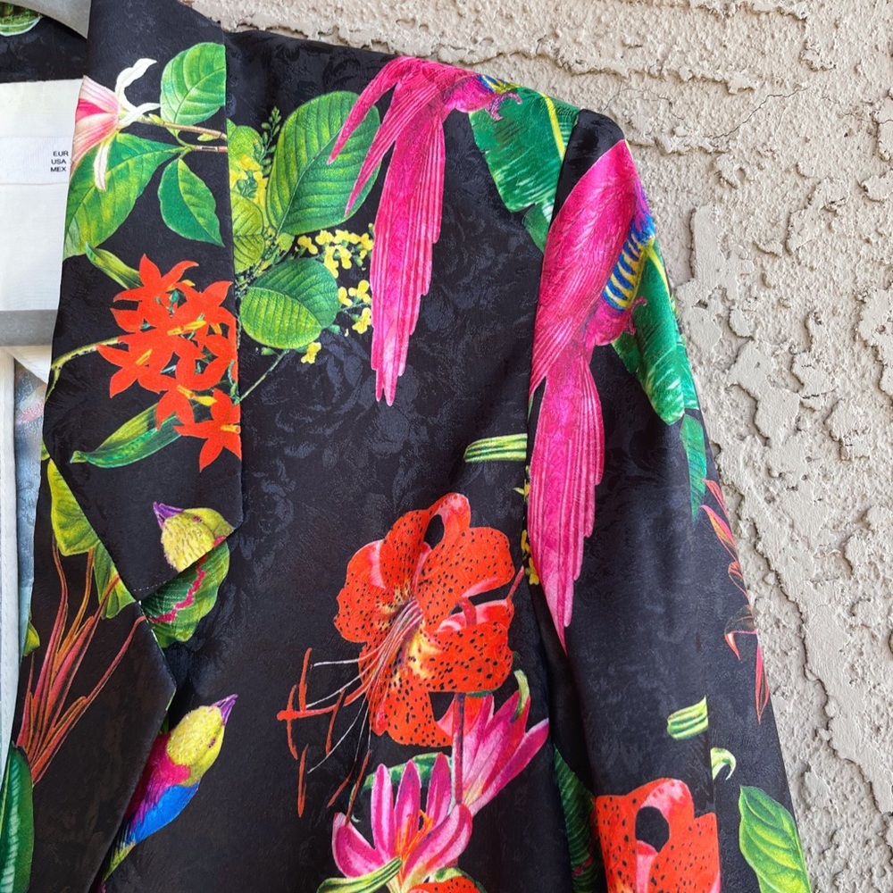 SOLD ๐ MANGO Tropical Parrot Butterfly Floral Oversized Satin Blazer XS - Picture 7 of 15